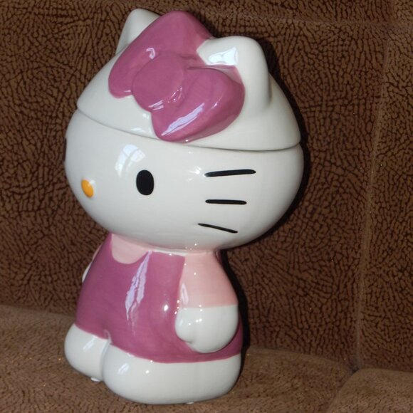 Silver Buffalo Sanrio Hello Kitty 3D Sculpted Ceramic Large Canister Jar New - Picture 5 of 11